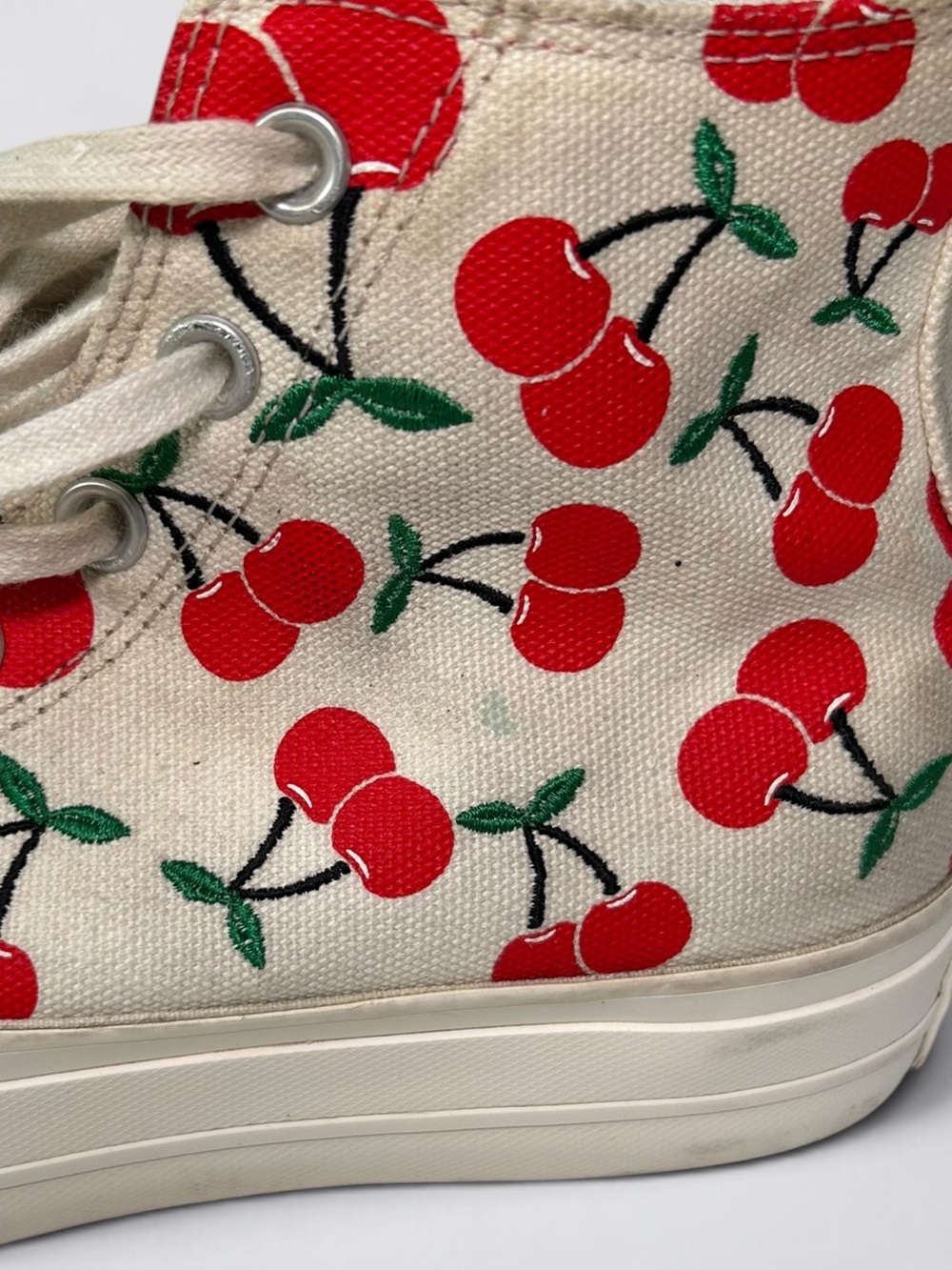 Converse Chuck Taylor All Star Lift Cherries Platform High Women’s 8.5 - Picture 12 of 13